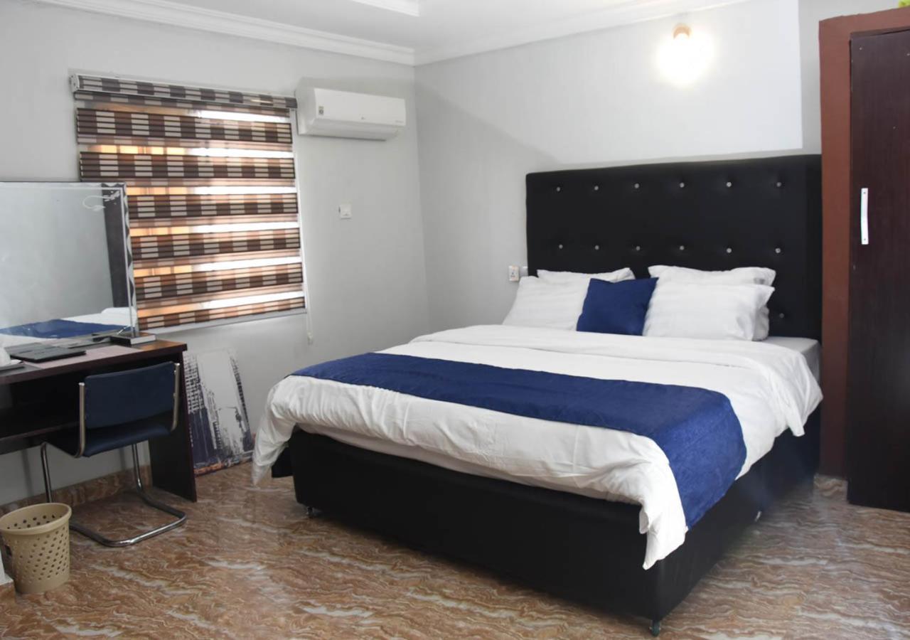 24-7 Electricity Agore Hotels And Suites Ltd Awoyaya Eksteriør bilde