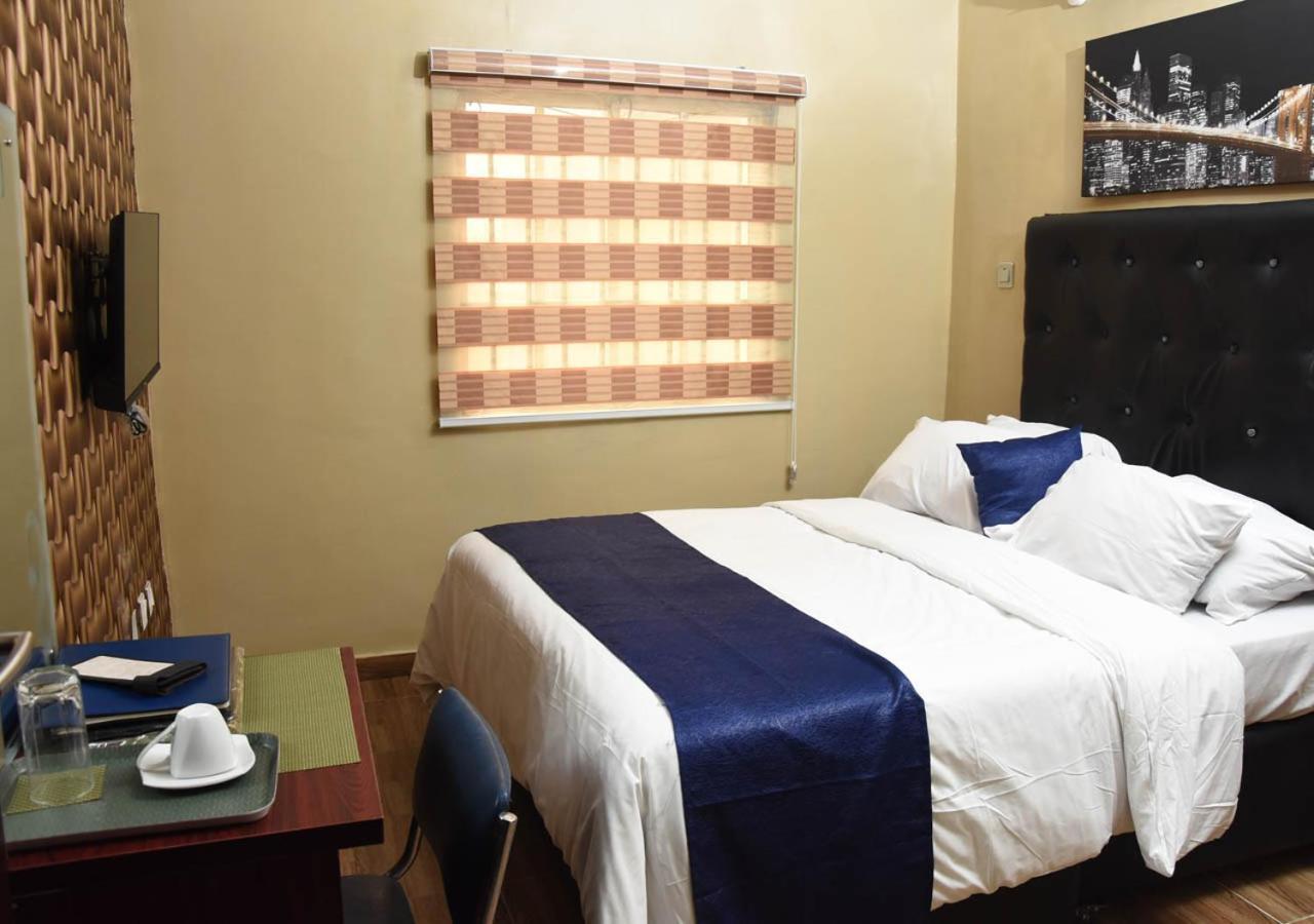 24-7 Electricity Agore Hotels And Suites Ltd Awoyaya Eksteriør bilde