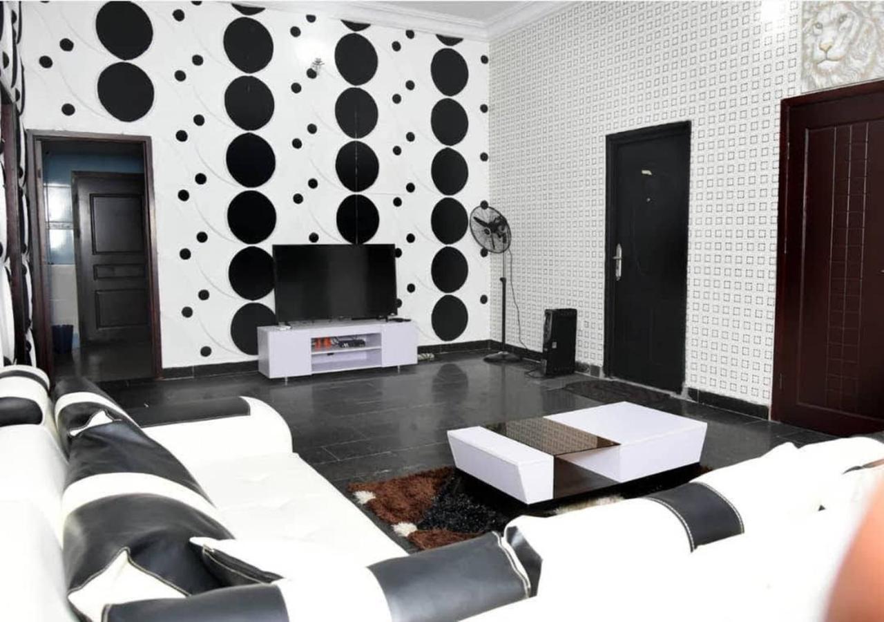 24-7 Electricity Agore Hotels And Suites Ltd Awoyaya Eksteriør bilde