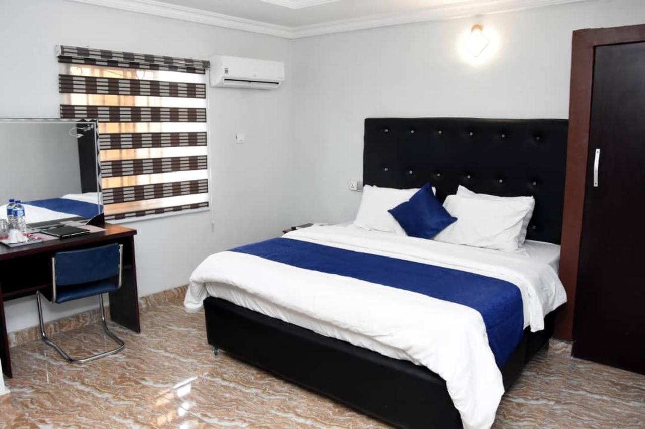 24-7 Electricity Agore Hotels And Suites Ltd Awoyaya Eksteriør bilde